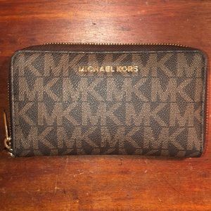 Michael Kors wallet